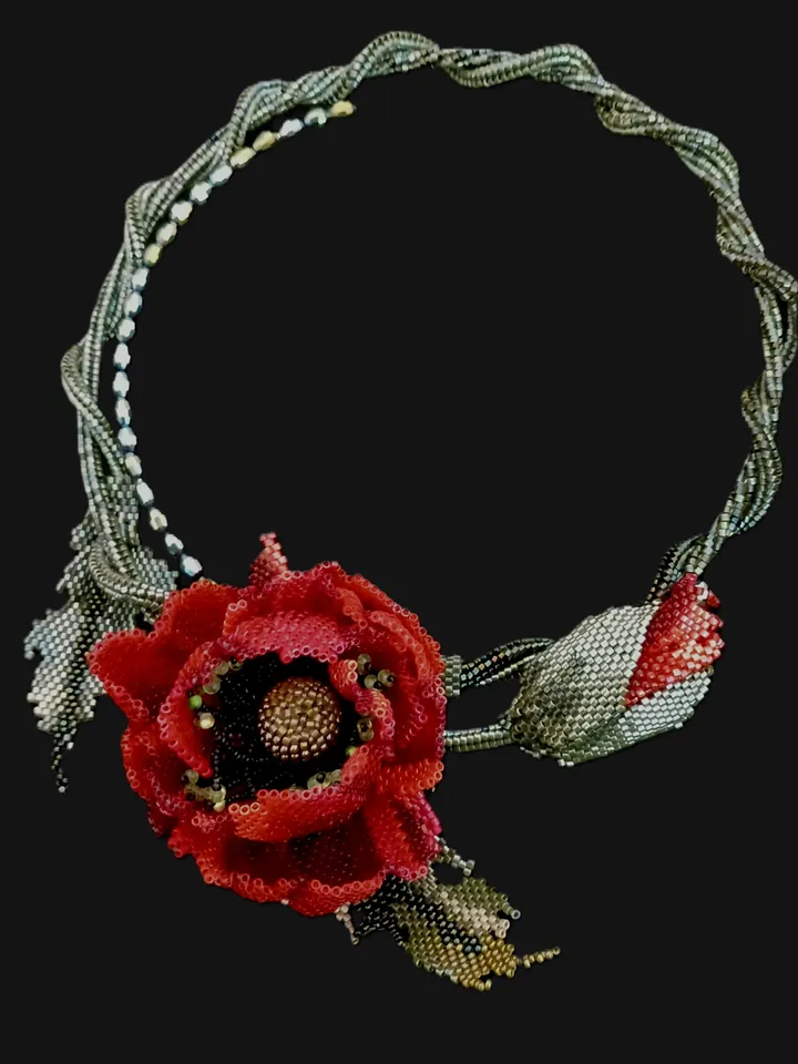 Poppy beaded necklace