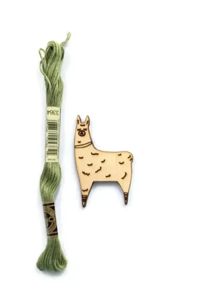 Embroidery floss holder Llama, cross stitch bobbins