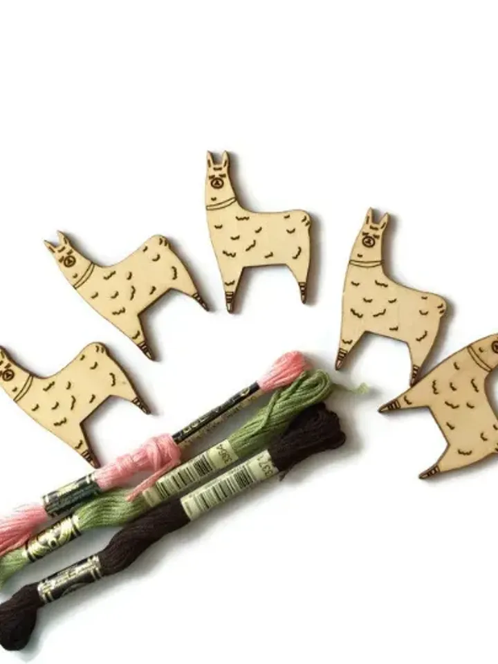 Embroidery floss holder Llama, cross stitch bobbins