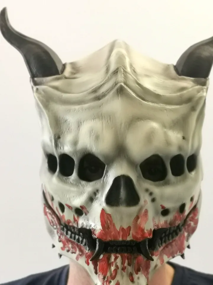 Three-eyed demon mask with moving jaw and bloody mouth, resin skull mask, demon skull, halloween mask scary, custom cosplay mask