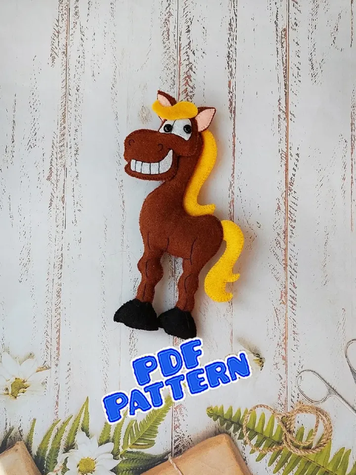 Felt horse pattern PDF Horse ornament Felt farm animals pattern Felt horse sewing pattern Felt ornaments patterns