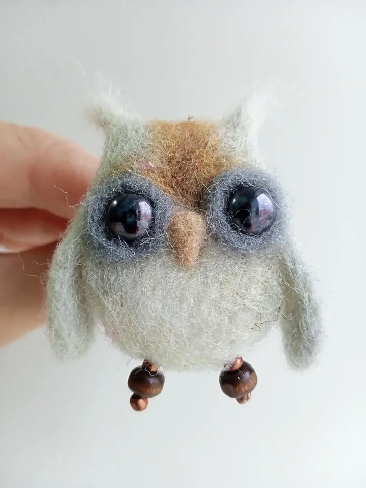 Handmade needle felting OWL brooch/Totem animal brooch/Woodland animal brooch/Cute little BEAR brooch/Children brooch