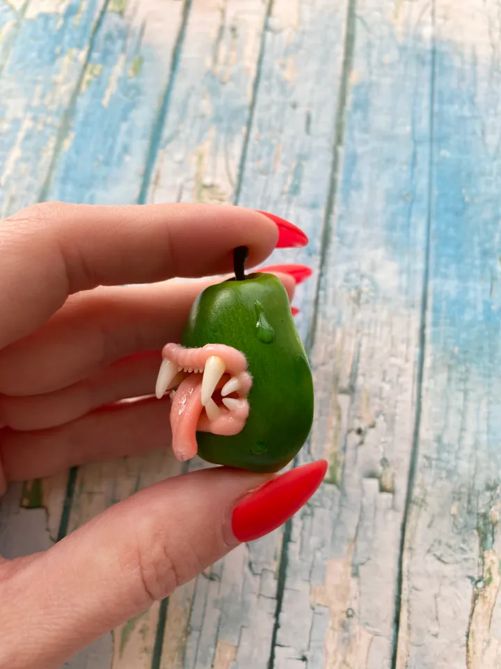 Brooch Pear with Polymer Clay