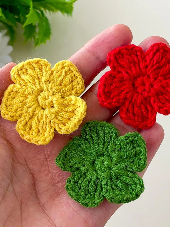 Crochet Small Flower Applique Pattern, Easy Floral Motif PDF, DIY Embellishment for Clothes, Handmade Decoration, Instant Download Crochet