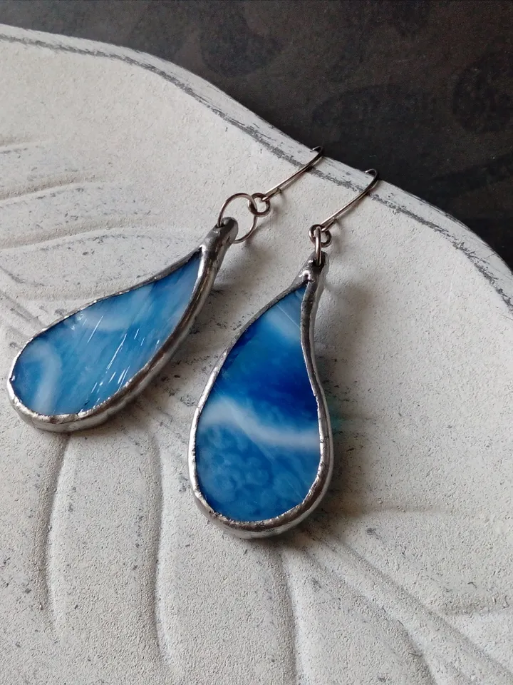 Light blue drop earrings, wavy earring, leaf shape earrings, simple stained glass, kawaii earrings, Dangle earrings