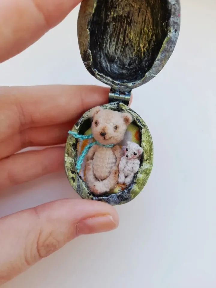 Crochet miniature bears in a nuthouse