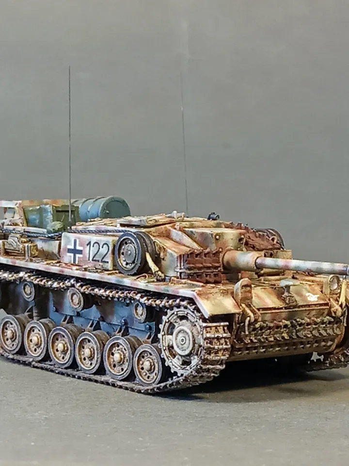Pro Built model StuG III Ausf.E 232nd StugBrg, Kenigsberg, 1/72 scale
