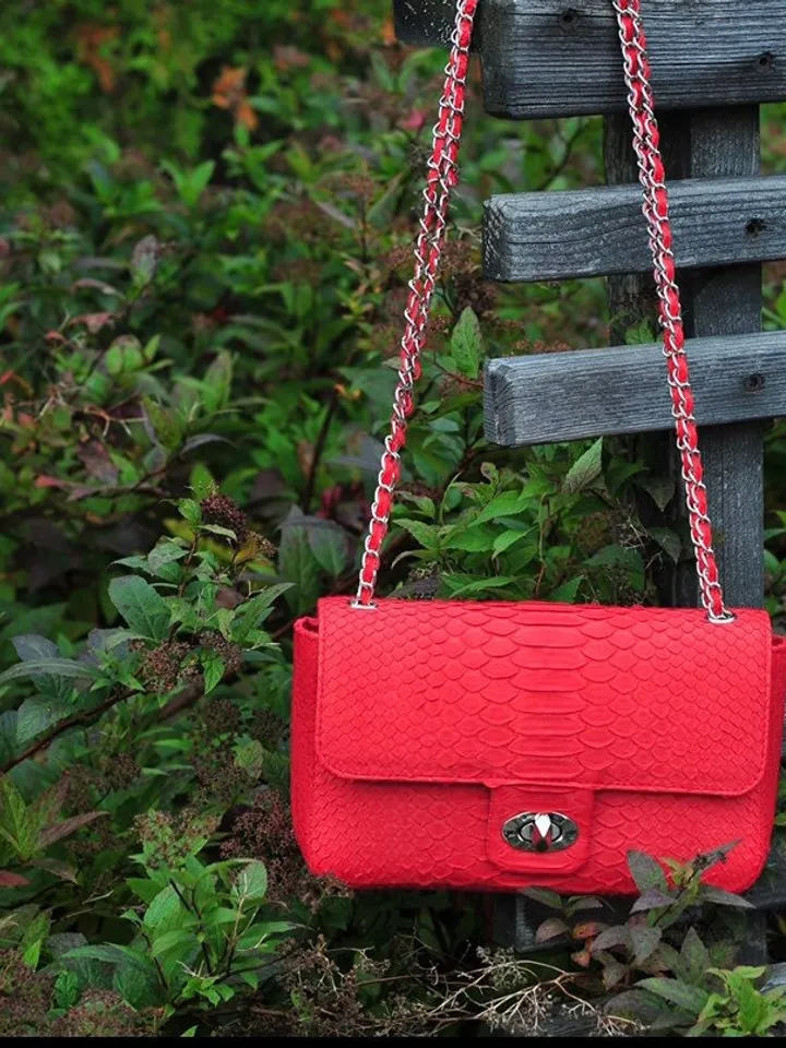 Genuine python Skin Red Classy Women Bag | Chain Crossbody | Red Leather Women Bag | Classy Elegant Summer Bag Handmade | Exotic Lethaer