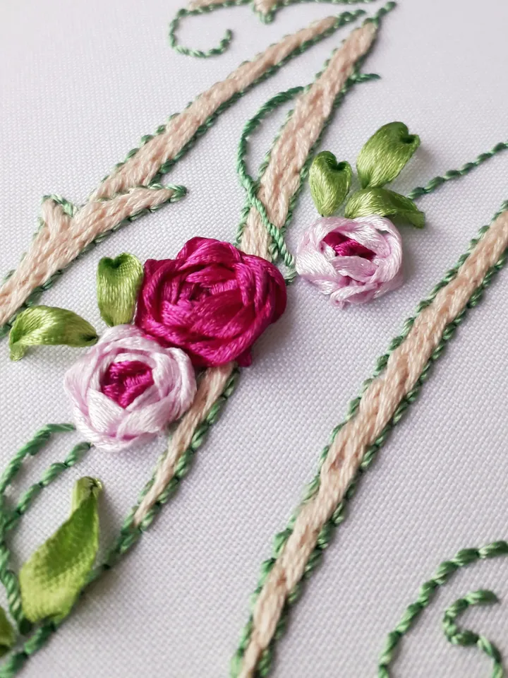 Floral alphabet letter M pdf hand embroidery beginner Flower monogram ribbon embroidery