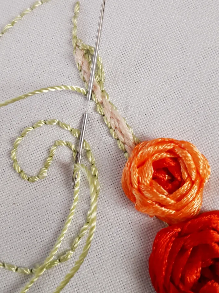 Floral alphabet letter F pdf hand embroidery beginner Flower monogram ribbon embroidery