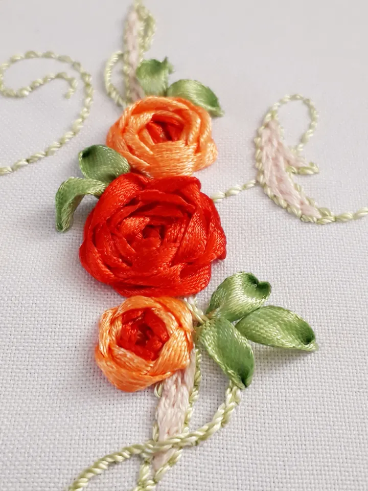 Floral alphabet letter F pdf hand embroidery beginner Flower monogram ribbon embroidery