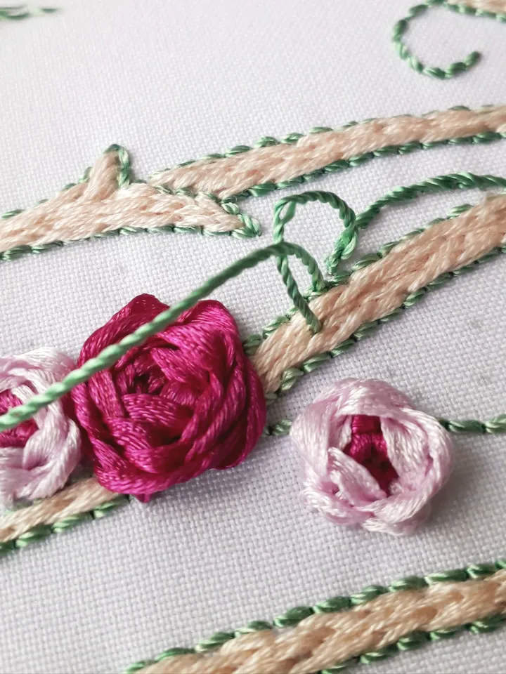Floral alphabet letter M pdf hand embroidery beginner Flower monogram ribbon embroidery