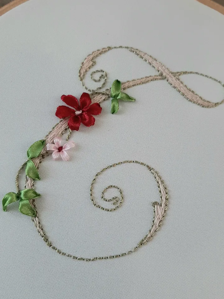 Floral alphabet letter T pdf hand embroidery beginner Flower monogram ribbon embroidery
