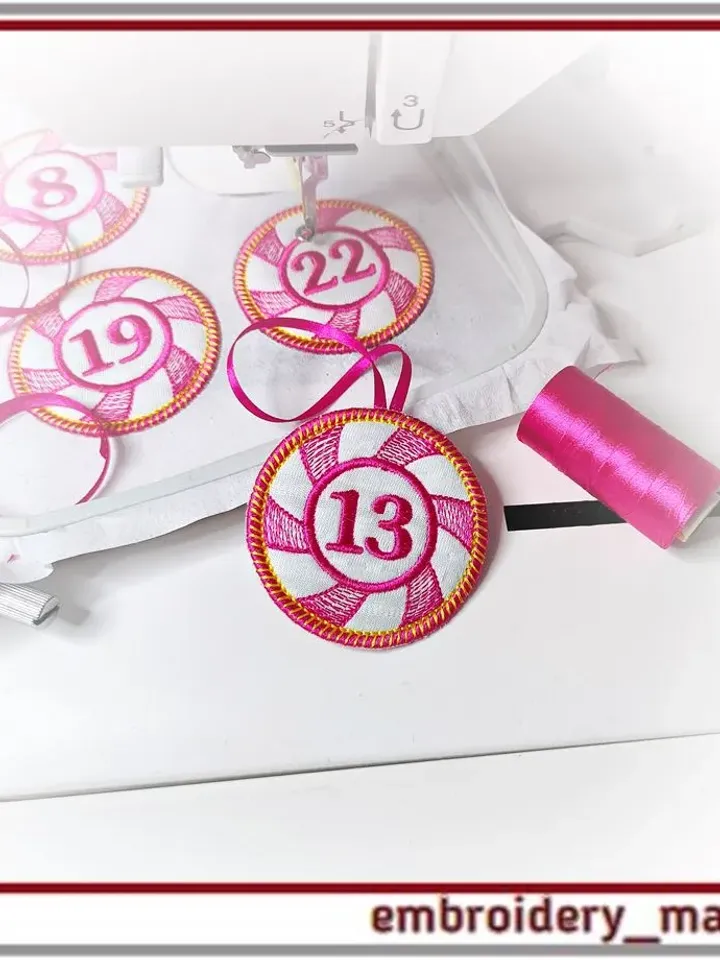 In The Hoop Embroidery Design Christmas Advent Gift Tags 1-25
