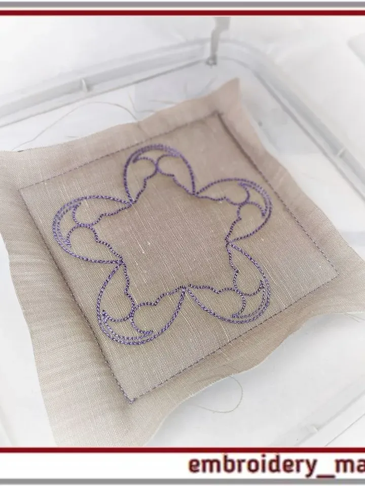 A set of quilt blocks 13 Machine Embroidery Designs - 6 Sizes