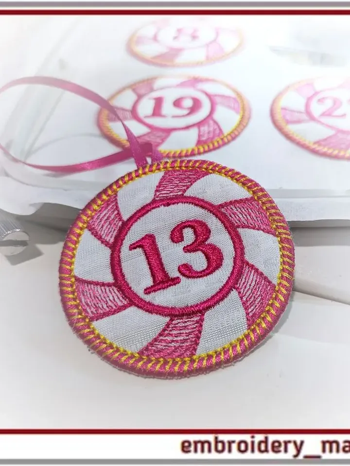 In The Hoop Embroidery Design Christmas Advent Gift Tags 1-25