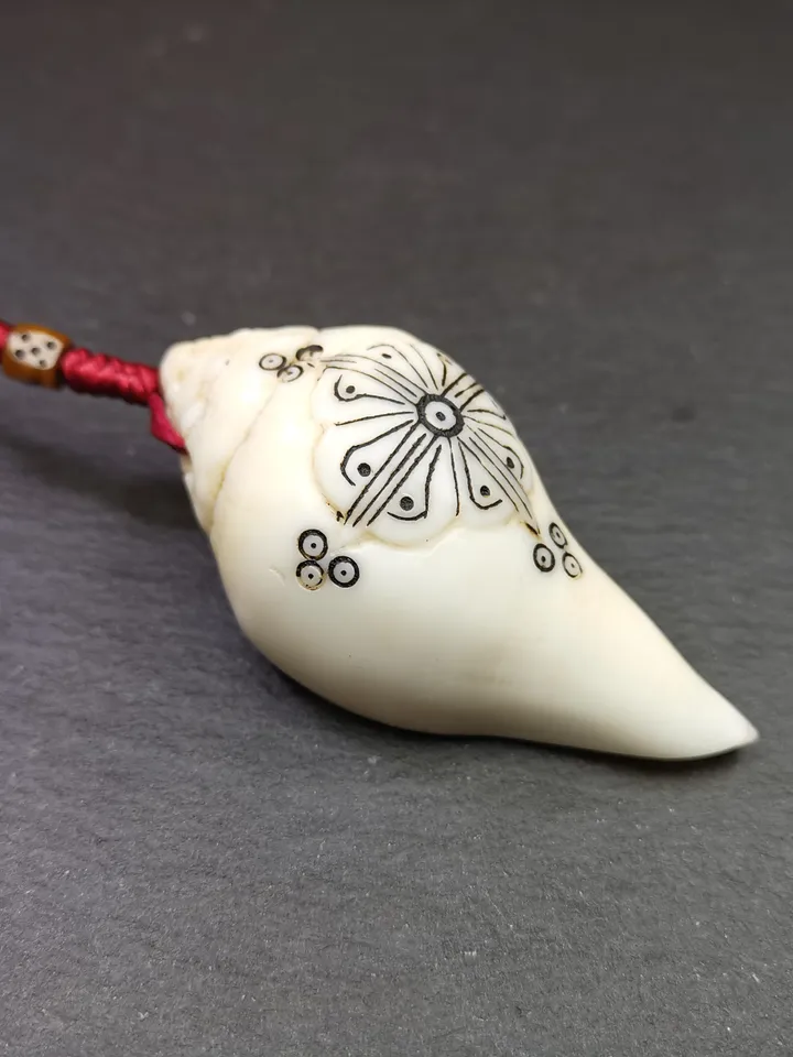 Gandhanra Tibetan Buddhism Amulet,Hand Carved White Conch Shankha with Mandala Flower Pattern,Tibetan Ritual Implement
