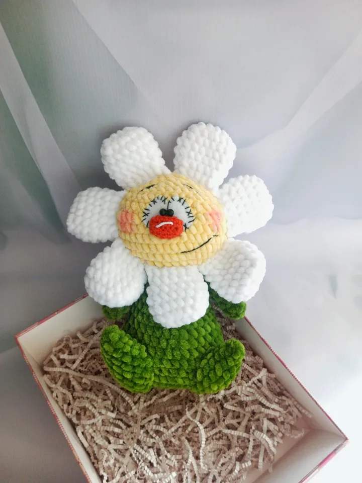 Crochet pattern toy flower, amigurumi flower pdf pattern, plush flower