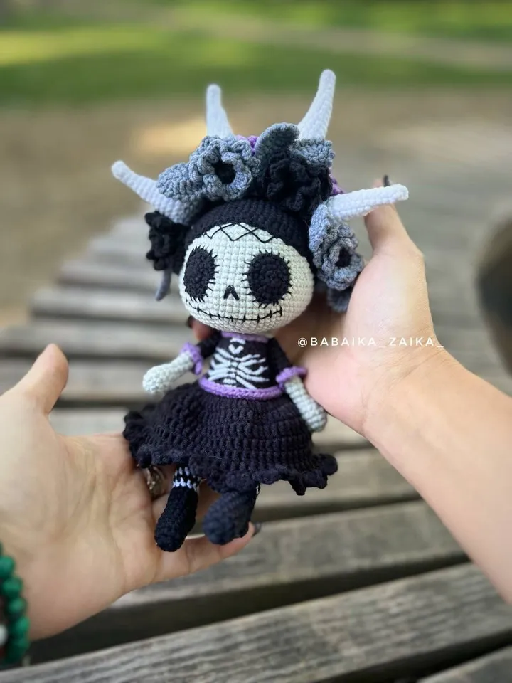 PDF Crochet Catherine Skull Girl Pattern in Eng Halloween Pattern Crochet Monster Doll Crochet Pattern Catrina la Calavera patrón en español