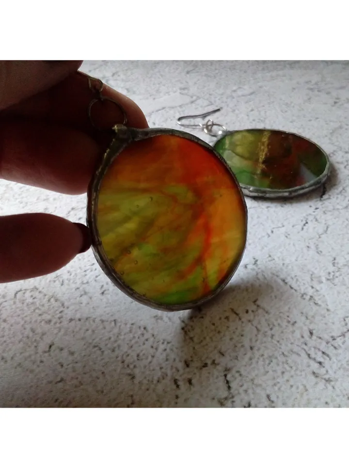 Stained glass green earrings, stainglass cute earrings, Dangle earrings, Geometric earrings, Round stained glass
