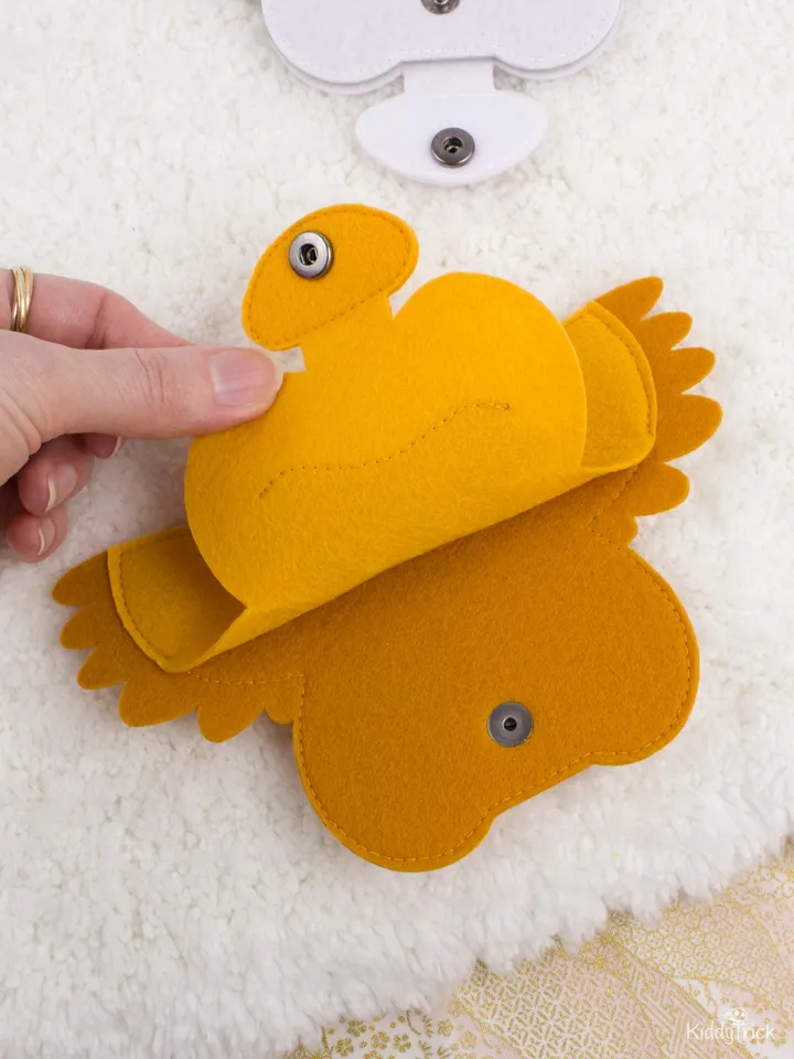 Felt Chickens Sewing Pattern - Dress Up toy