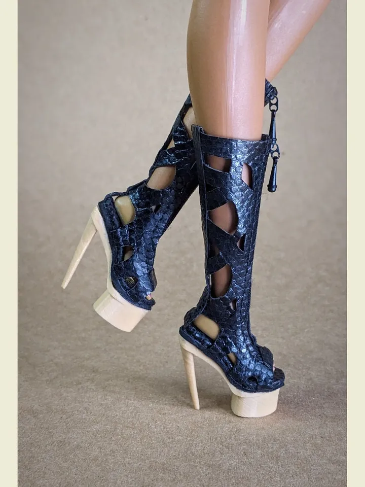 Handmade high heels shoes of genuine snakeskin for 16-inch Fashion Royalty doll (FR16)