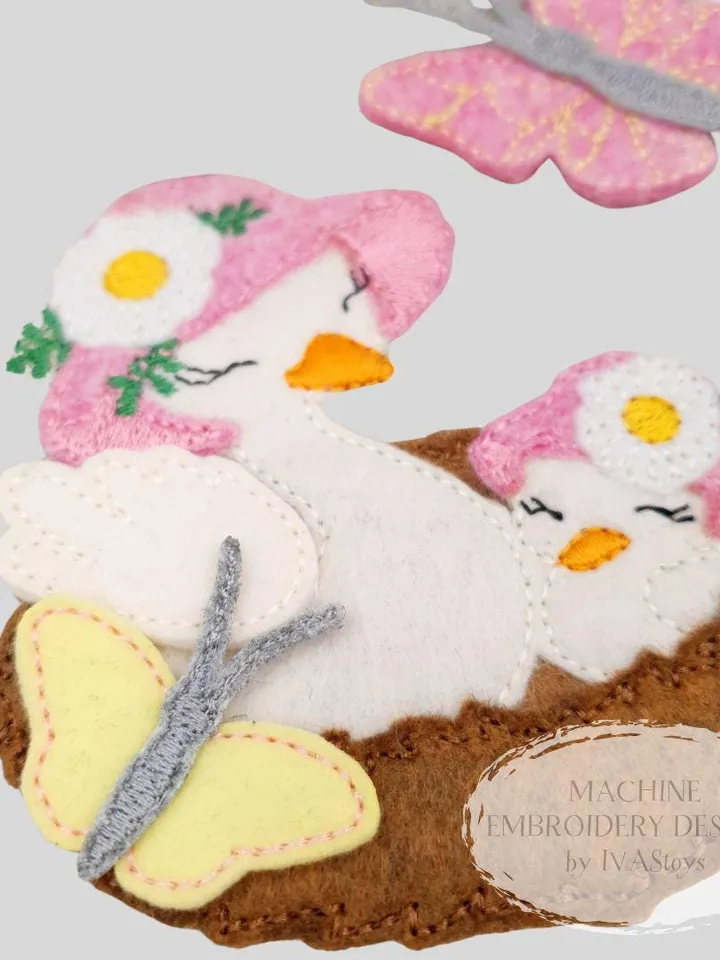 ITH Spring Garland Flowers Butterflies Embroidery Design Set, Festive Felt Banner Pattern, 5x7 Hoop File