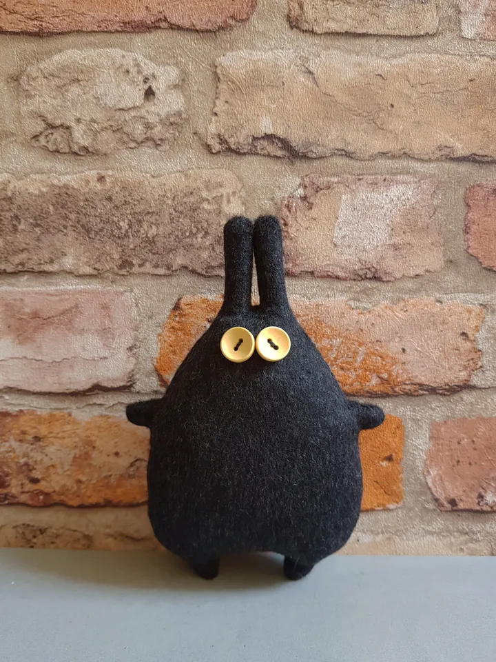 Black little rabbit sewing pattern PDF, digital tutorial in english, halloween doll sewing diy