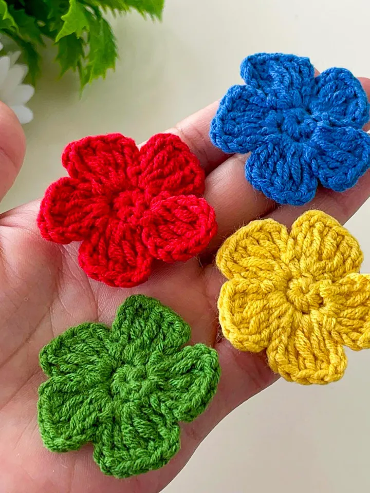Crochet Small Flower Applique Pattern, Easy Floral Motif PDF, DIY Embellishment for Clothes, Handmade Decoration, Instant Download Crochet