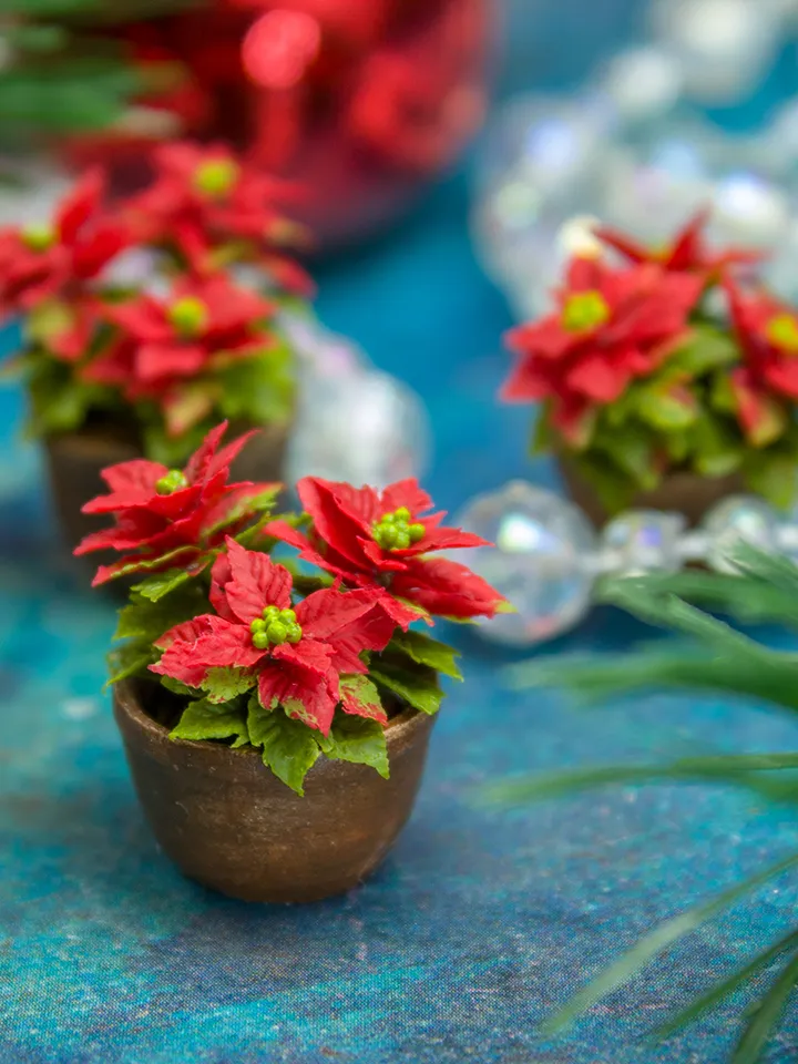 TUTORIAL Miniature poinsettia with air dry clay