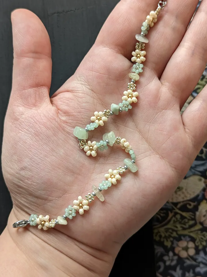 Gemstone beaded flower Bracelet for women / handmade pastel daisy bracelet silver clasp 6.5 inches FREE SHIPPING