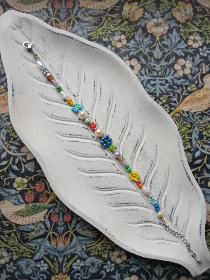 Pearl beaded Bracelet for women / colorful pastel wristlet with silver clasp 17-21 cm rainbow flower friendship bracelet