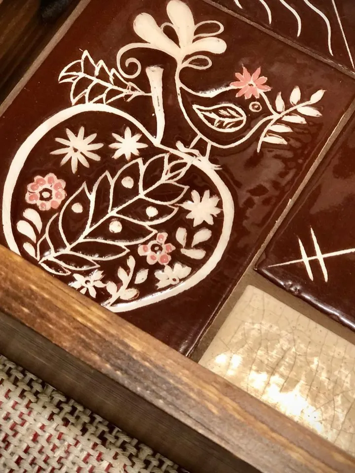 Tray