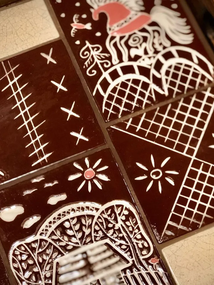 Tray
