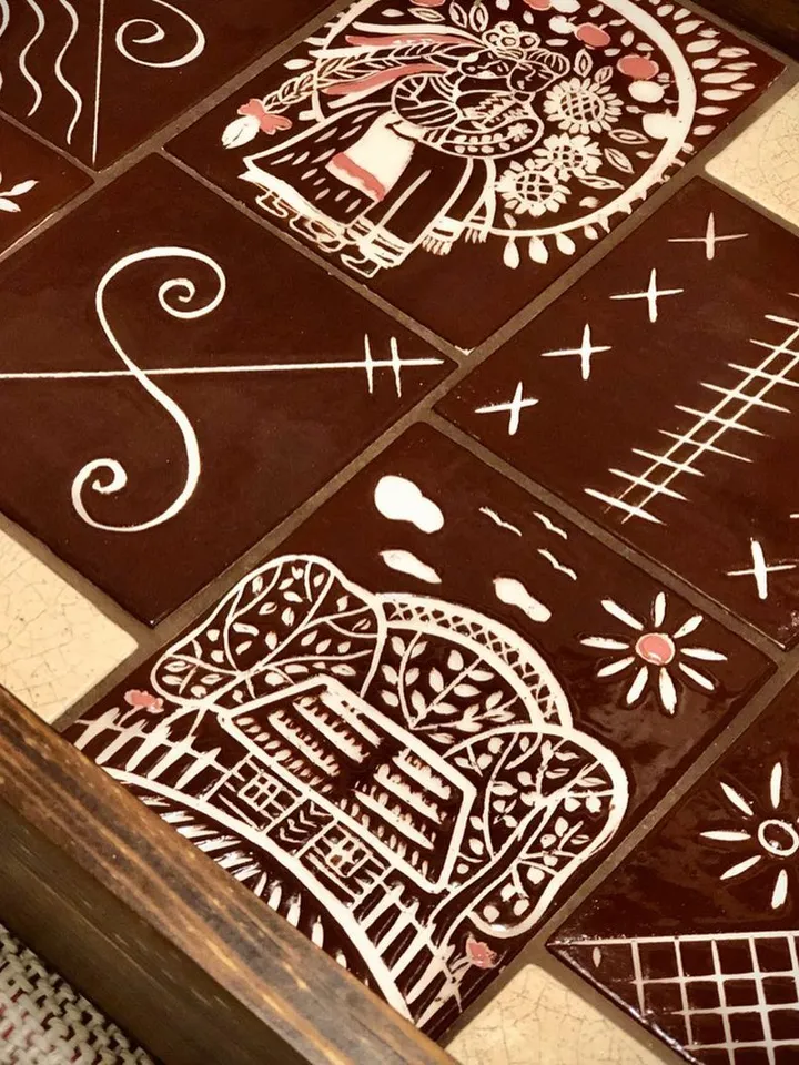 Tray