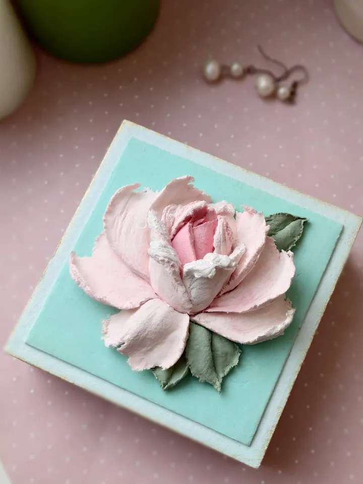 Small jewelry box with pink rose Trinket box Shabby chic decor Gift for woman for Mother's day Valentine's Day Birthday Wedding Christmas