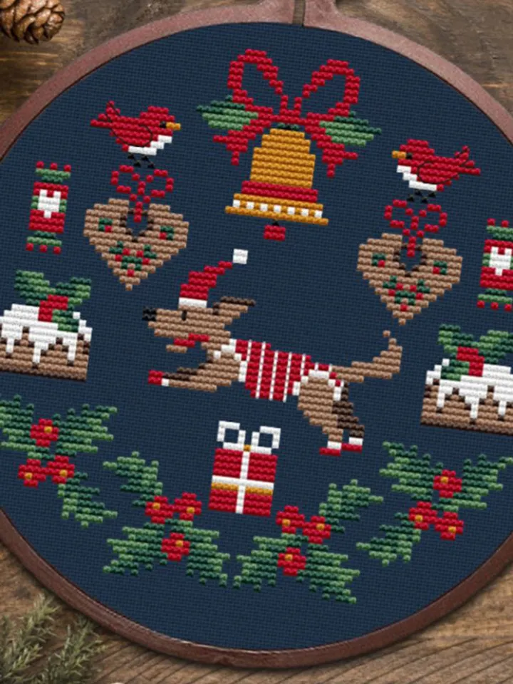 【Santa'sLittleHelper様】 North Pole Needlepoint Canvas: Santa's Sleigh Ornament
