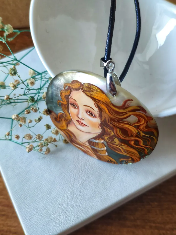 Pearl pendant necklace: The Birth of Venus by Sandro Botticelli painted on aesthetic pendant • Elegant dainty jewelry for cocktail party