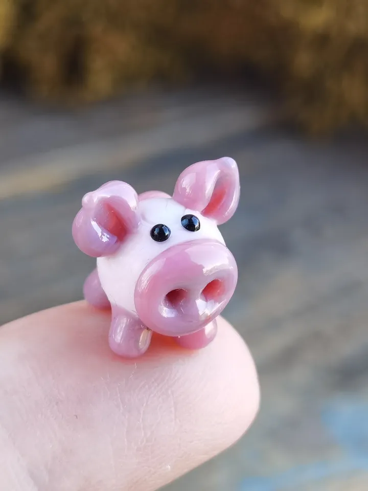 Pig figurine Pig miniature Tiny pig glass pig Tiny figurine Miniature animal