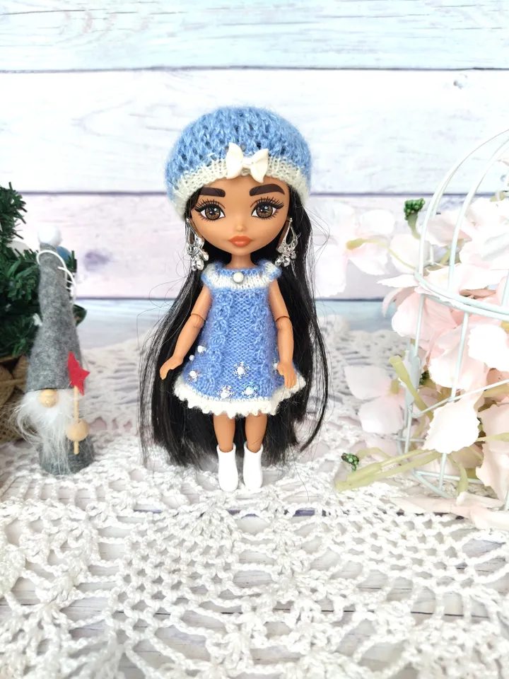 Barbie extra minis clothes