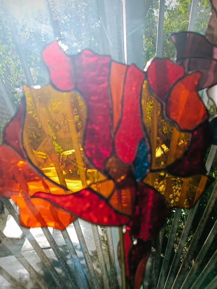 Poppy with Bud, Seed Pod, and Leaf on a Stand, Stained Glass Poppy, Tiffany Style Wildflower, Decorative Glass Poppy, Poppy Flower with Bud and Leaf, Handmade Glass Bloom, Poppy on a Stand