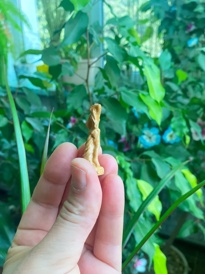Figurine for a dollhouse. Doll accessories. Ceramic figurine. 1:12. mini figurines.