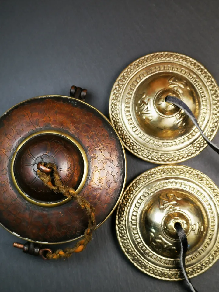 Gandhanra 9cm Tibetan Cymbals, Tingsha Bell,Buddhism Ritual Implement,Handmade in Nepal,Special OM Mantra