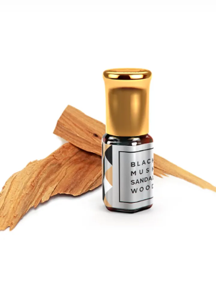 BLACK MUSCUS WITH SANDAL OIL, 3ml.