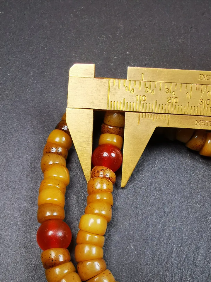 Gandhanra Old Tibetan 108 Yak Bone Mala,Bevel Cut Prayer Beads Necklace,Rosary Beads for Meditation,Diameter 0.32", Circumference 20"