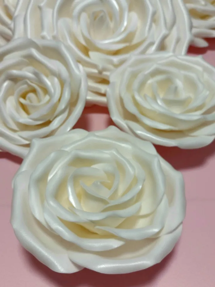 3D roses from isolon hanging for interior decoration 17 pcs