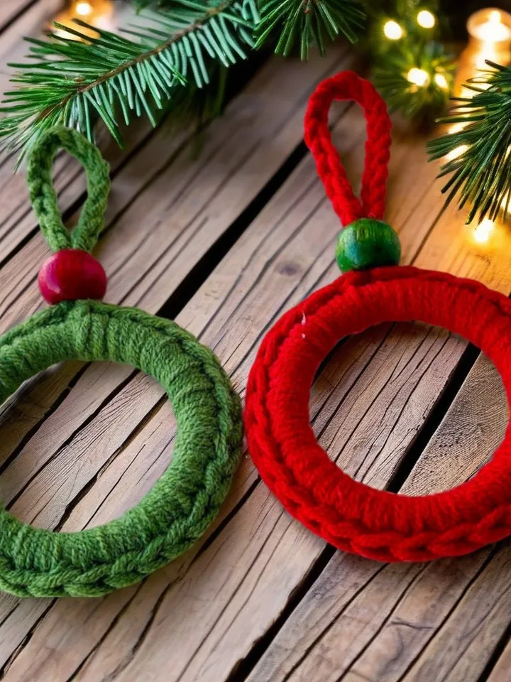 Christmas Crochet Wreath Pattern - Christmas Tree Decoration - Christmas Ornament Pattern |  Easy PDF for Beginners