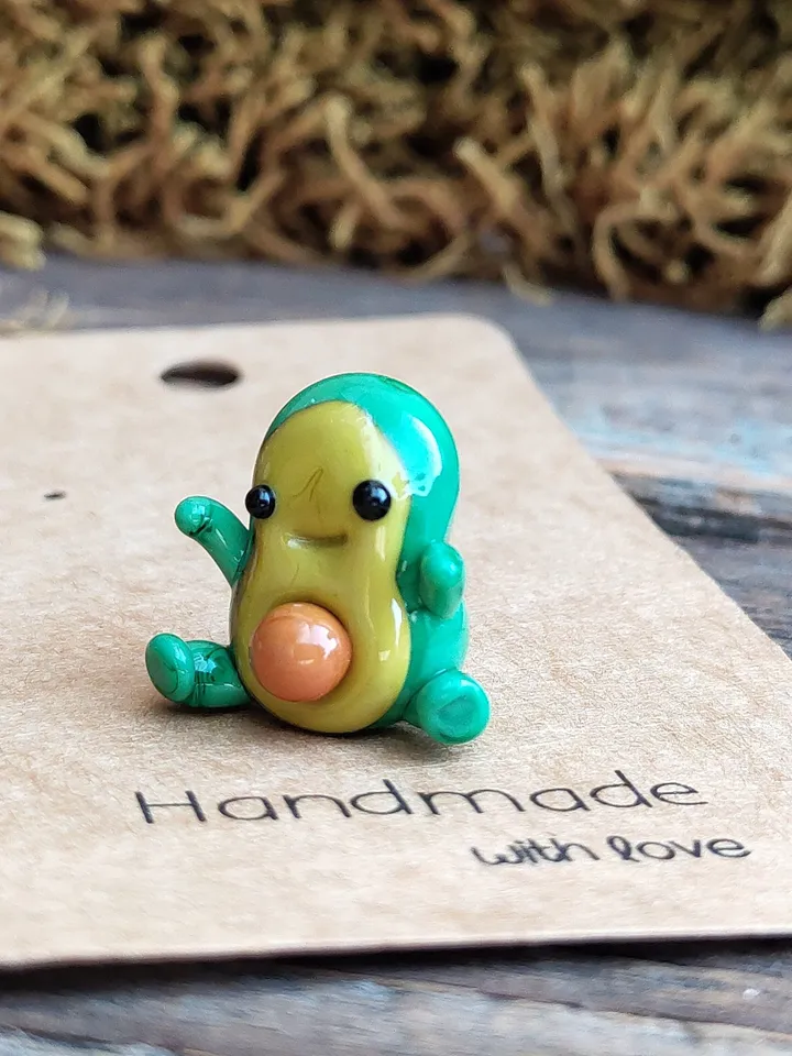 KAWAII AVOCADO figurine Miniature Avocado Glass Avocado beads Vegetable beads Miniature animals Vegatable ornament Decor Glass figurines