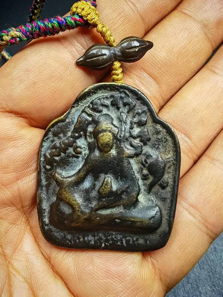Gandhanra Authentic Tibetan Buddha Statue Amulet Guru Rinpoche,Padmasambhava Pendant,Lotus Born