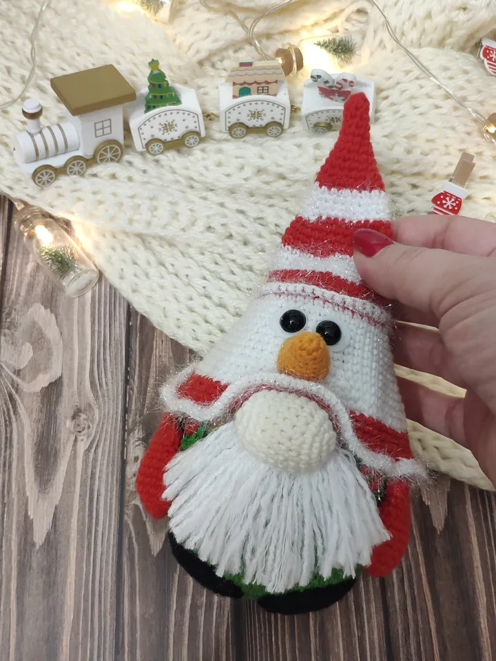 Christmas Gnome Snowman easy crochet pattern